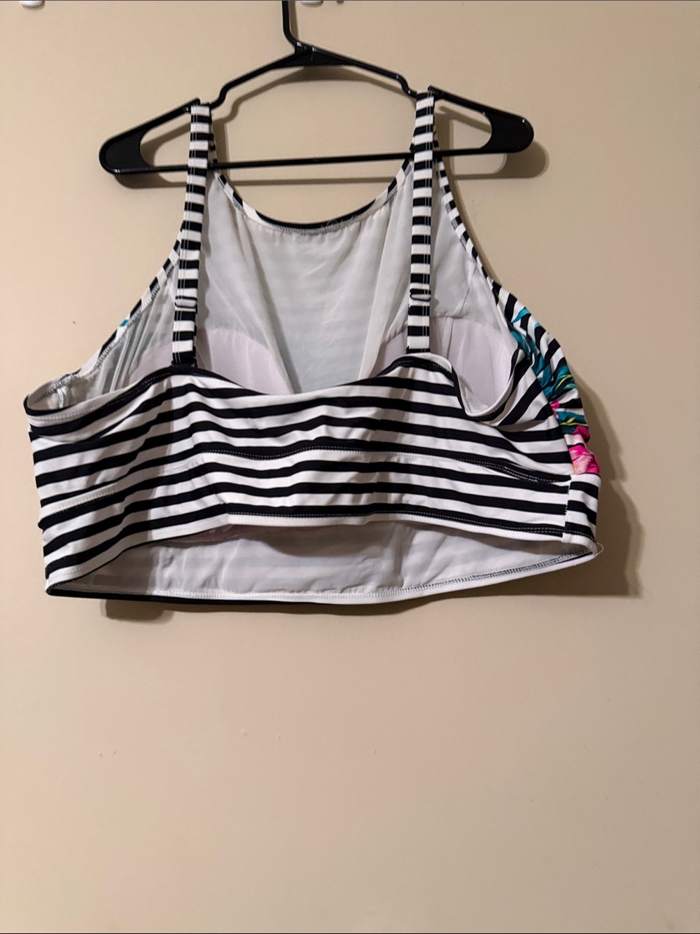 torrid Black & Pink Striped Floral Swim Crop Top - Picture 3 of 8